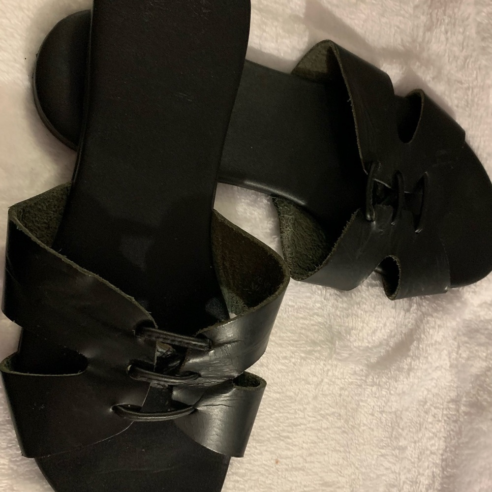 Sandals - Picture 4 of 5